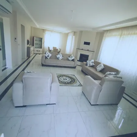 Apartamento 3+1 Uyar , Denize *