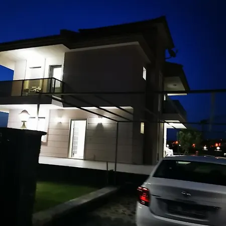 3+1 Uyar , Denize Çeşme