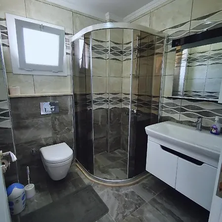 3+1 Uyar , Denize * Çeşme