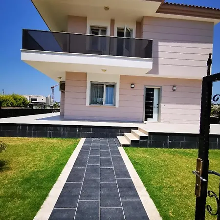 3+1 Uyar , Denize Çeşme